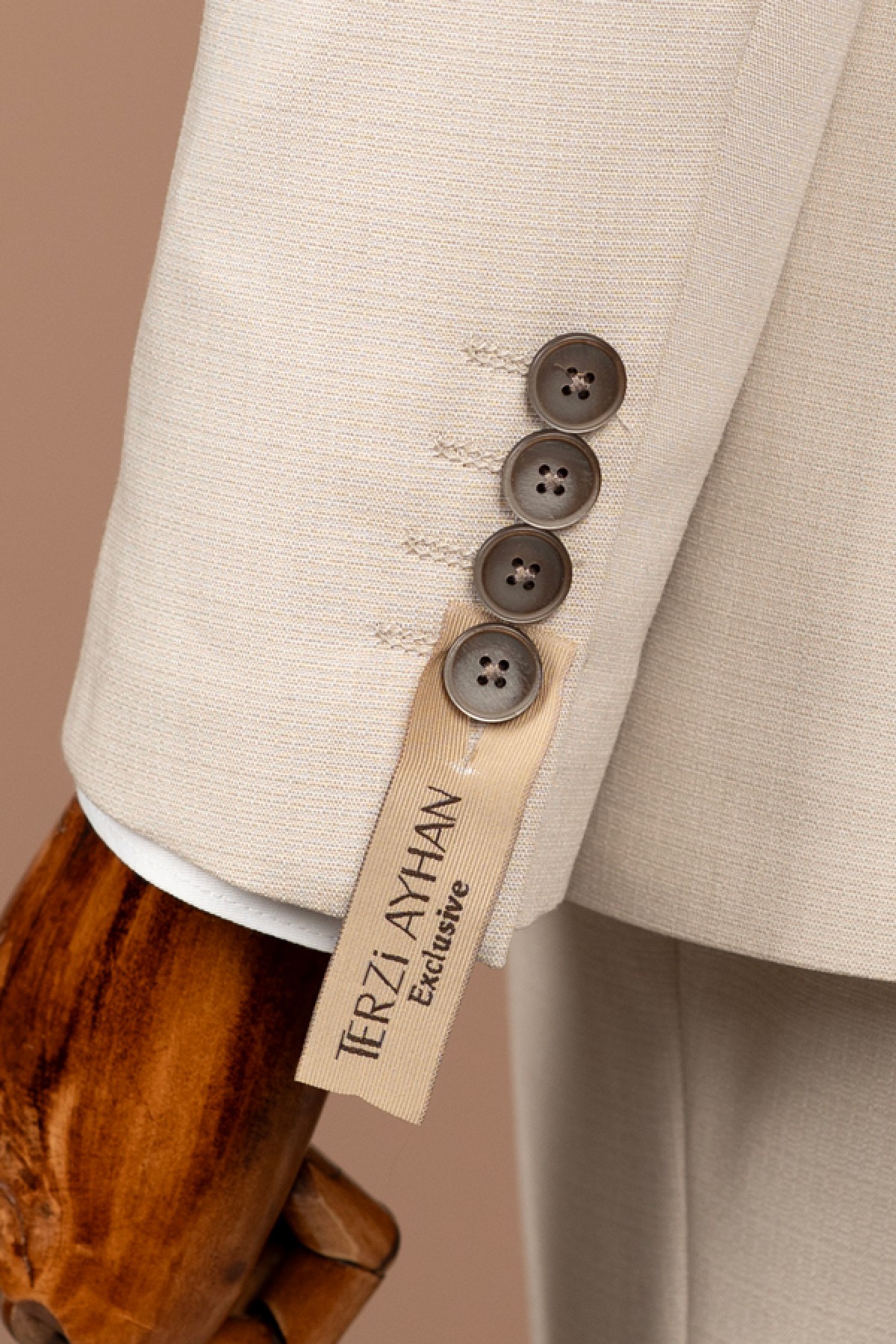 Exclusive Yelekli Takım Elbise