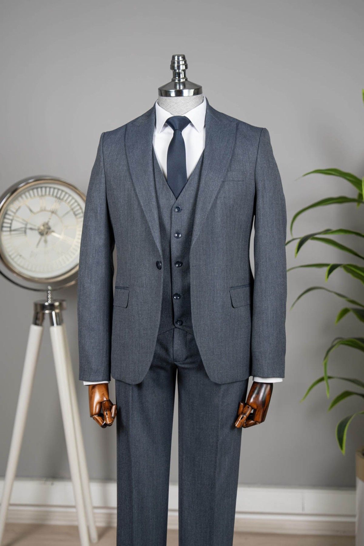 Yelekli Takım Elbise