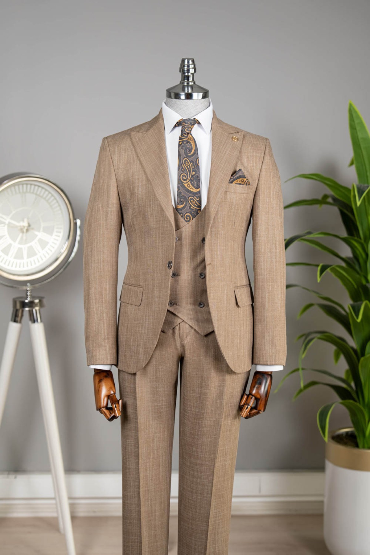 Yelekli Takım Elbise