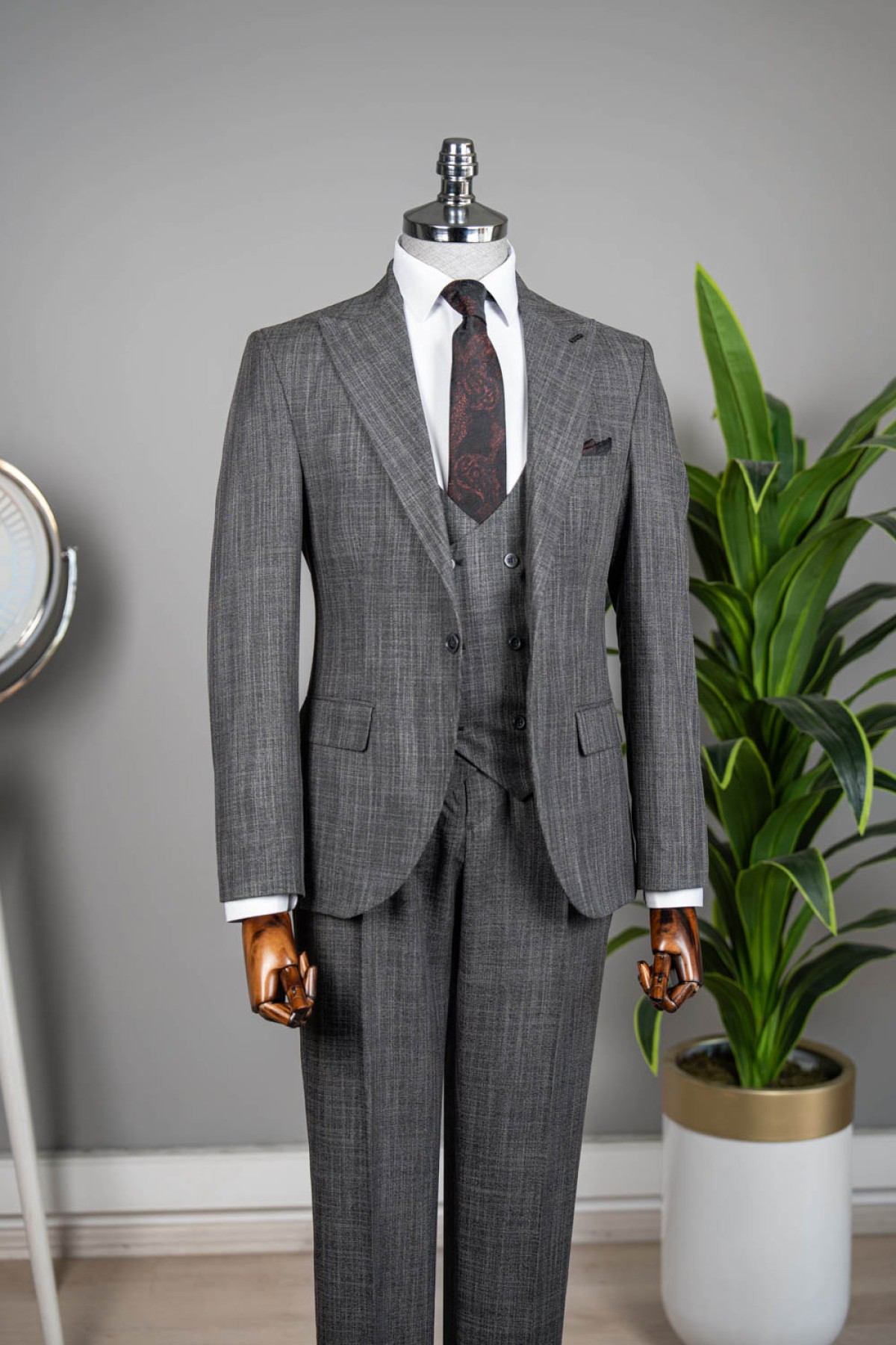 Yelekli Takım Elbise